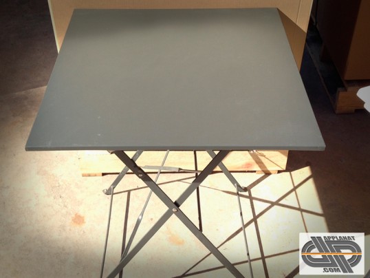 Lot de 9 tables d'occasion