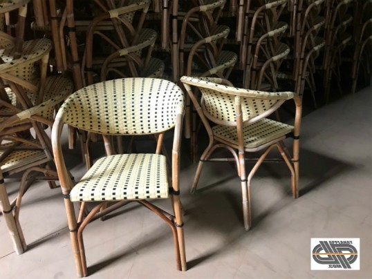 Lot meuble ameublement occasion chaises chr professionnelles bois et résine tressée