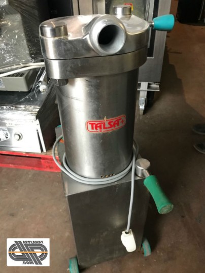 Poussoir vertical 12 kg de viande (saucisses, merguez, chipo) avec commande a genouillere