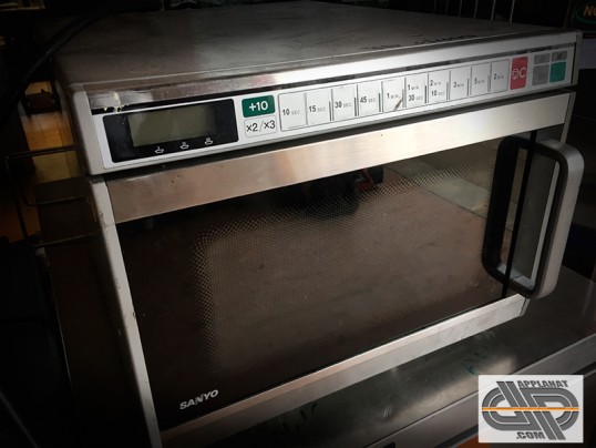 Four micro-ondes professionnel d'occasion