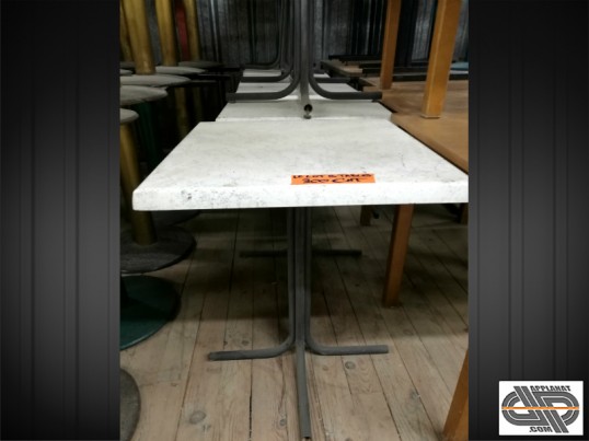 Lot de tables CHR d’occasion 60 x 60
