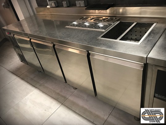 Meuble réfrigéré inox 4 portes dessus porte ingrédients - ELECTROLUX HB4PU