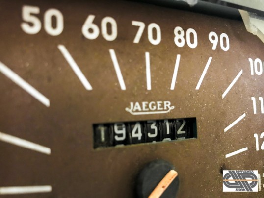 Compteur de vitesse Jaeger kilométrage 194312 Km