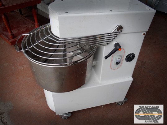 Pétrin spirale Resto Italia - RTS 20 MO - d'occasion