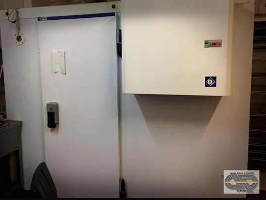 Chambre froide congélation d'occasion 2m20 2m40 1m75 1m60 ( T° -18°C -22°C) - Monoblock 220 Volts (Monophasé) 6M3 7M3 DIAMOND C6.7B/N AN201