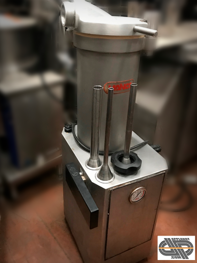 bourreuse a saucisses d'occasion hydraulique  et verticale