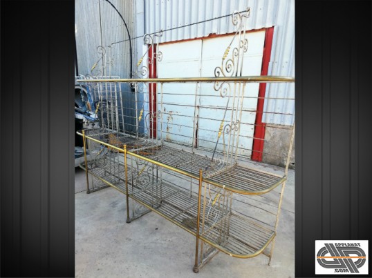 Etagere a pain panetiere metal et laiton professionnel occasion boulangerie patisserie