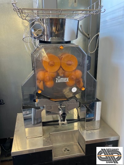 Machine a jus d'orange automatique Zumex Speed up occasion
