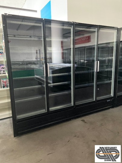 Vitrine murale 4 portes vitrées pour produits frais et ultra frais Epta Tango Next d'occasion
