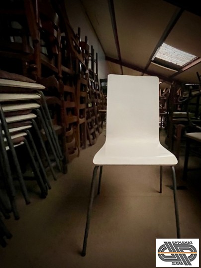 chaise blanche  occasion 