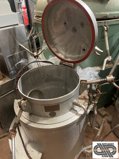Autoclave professionnelle 64 4/4 d'occasion