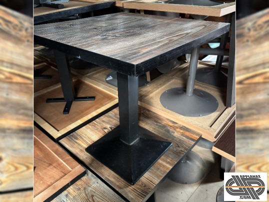 Tables CHR standard 70x70 cm avec pied fonte noir et plateau résistant