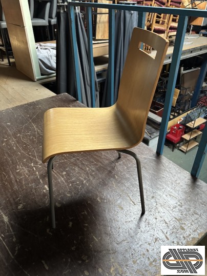 Chaise coque bois coloris bois clair style hêtre , bambou, occasion