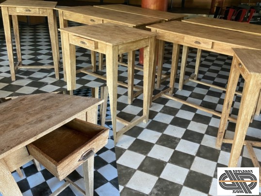 Lot tables hautes rustiques vintage occasion récentes en bois de manguier