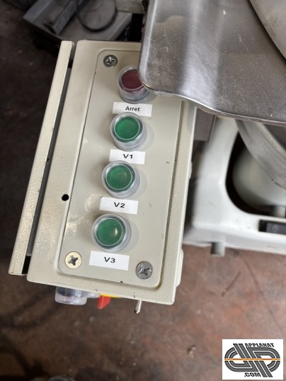 Commande d'un cutter stephan à 3 vitesses