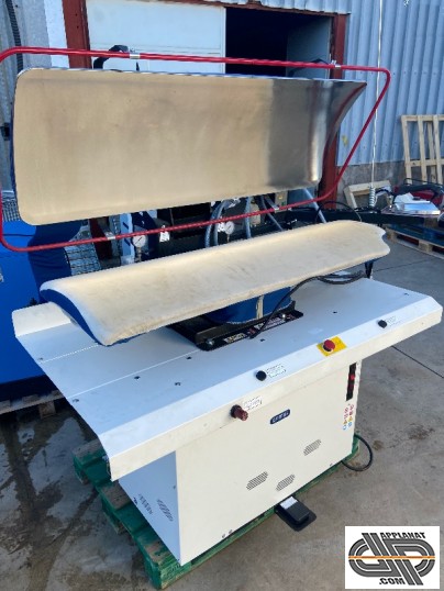 Presse a repasser LV 800 R occasion marque PRIMUS par ALLIANCE Laundry Systems