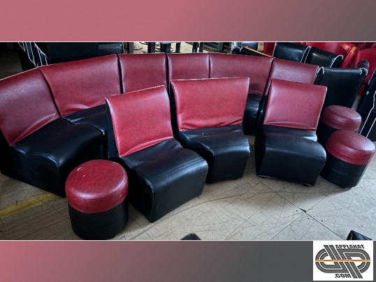 Lot chauffeuses et pouf simili cuir rouge et noir occasion