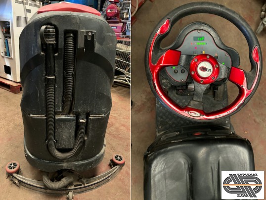 Détails de derrière et dessus d'une autolaveuse Viper d'occasion