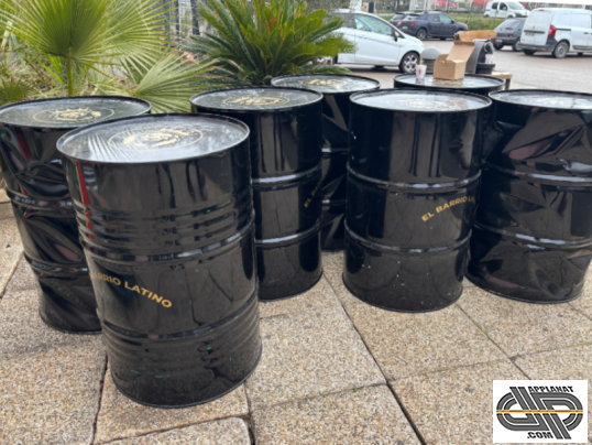 Lot de 9 futs décoratifs