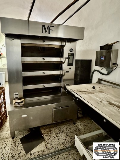 Four à sole de boulangerie Mondial Forni d'occasion moderne et récent