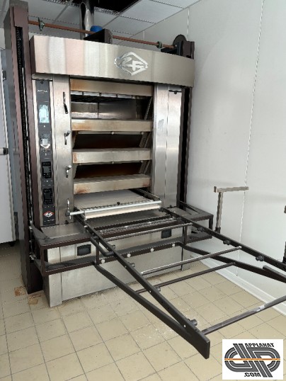 Four de boulangerie d'occsion avec élévateur d'enfourneur d'occasion