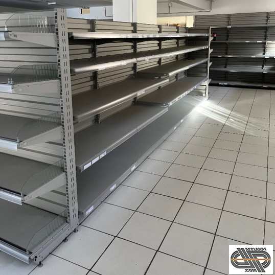 Lot de rayonnage et gondole de supermarché d'occasion
