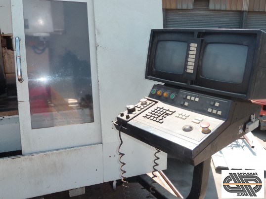 console de commande HURCO - BMC 30 M