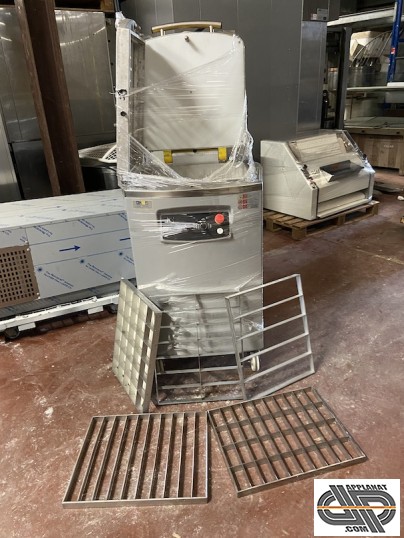 Diviseuse formeuse de boulangerie modèle SQG SA20 d'Occasion
