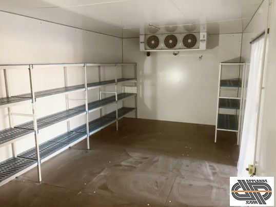 intérieur d'une chambre froide négative d'occasion
