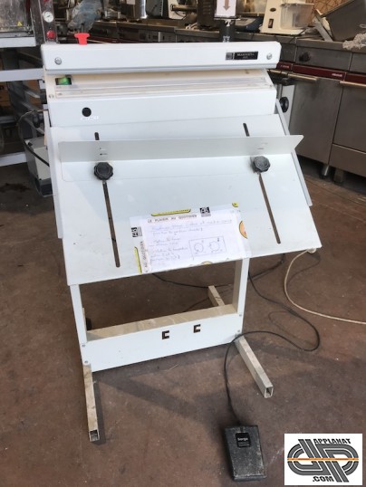 Soudeuse pour films plastique MAGNETA 421