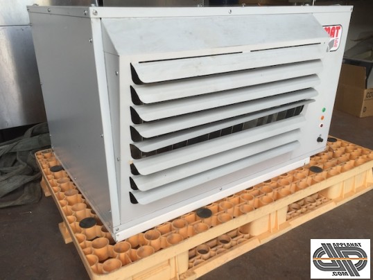 Aerotherme gaz vendu d'occasion face avant, côté déflecteur à Grille double 