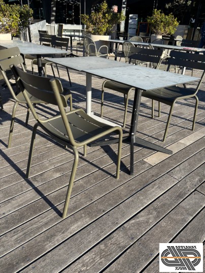 Mobilier de terrasse extérieur