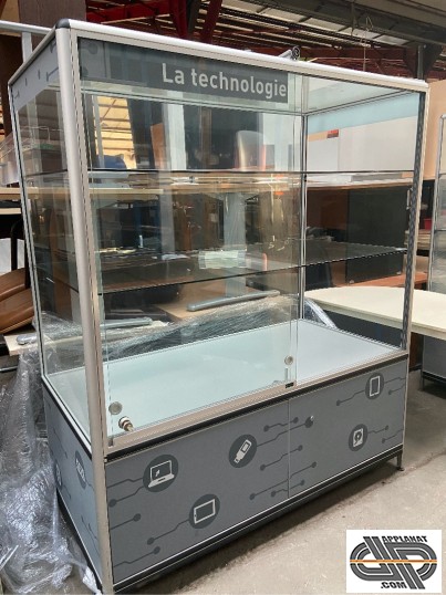 grande vitrine de présentation en verre d'occasion