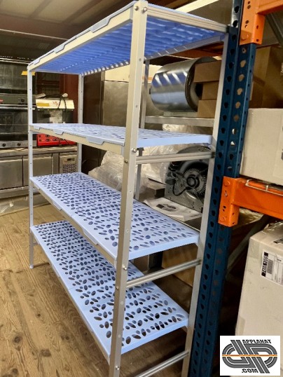 Etagere aluminium avec supports 