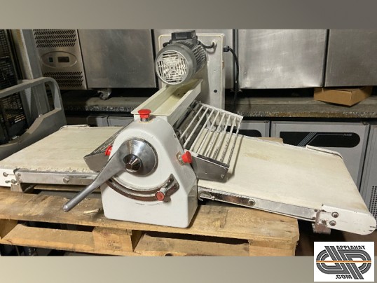 Laminoir de table professionnel électrique marque SINMAG modèle SM-520S d'occasion