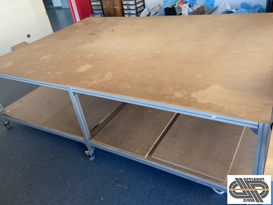 Grande table de travail 2m x 3m structure en profilé d'alu 