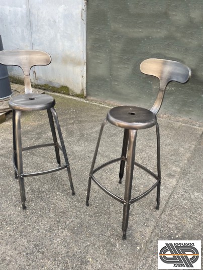 Tabourets de face