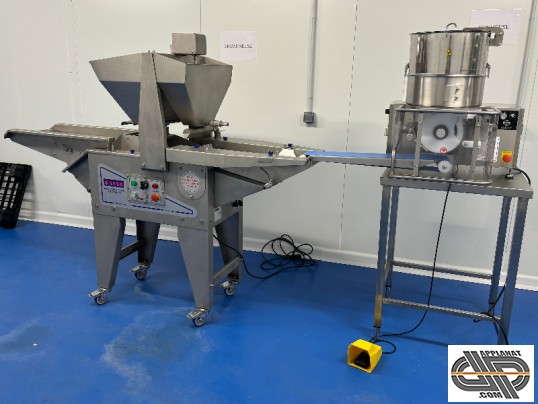Formeuse automatique marque: CRM (Italie), type: Hamburgatrice ,modèle: PLANUS 2002 (année 2020) et enrobeuse - paneuse, modèle: PRATIC-240, marque GA