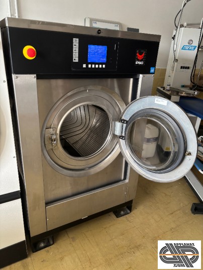 Lave linge professionnel 23 / 24 Kg marque IPSO, modèle HD235 avec porte du hublot ouverte