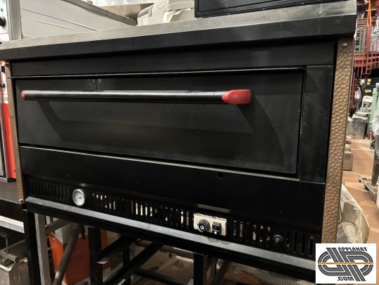Four pizza professionnel à gaz , modèle Palerme, marque Solymac d'occasion