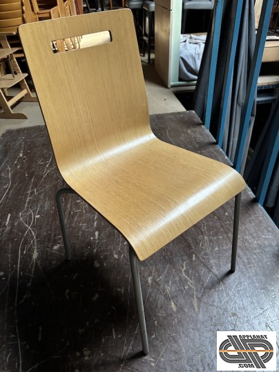 Chaise d'occasion pour restaurant, bureau, collectivité
