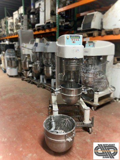 Batteur mélangeur professionnel d'occasion pour la boulangerie pâtisserie VMI PH 402