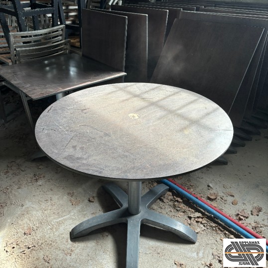 Lot tables chr occasion pour 40 places 