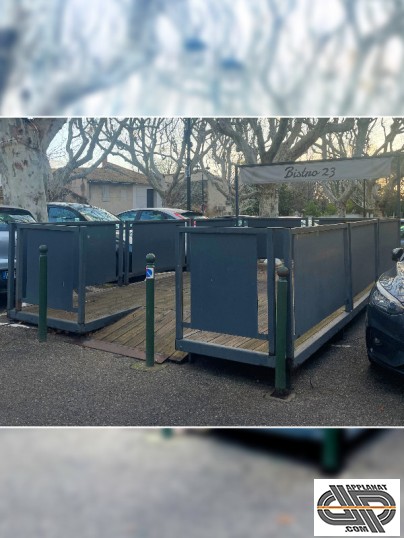 Terrasse extérieure professionnelle de 27 m² en bois et métal, idéale pour restaurant, bar ou snack. Structure stable et esthétique pour accueillir vo
