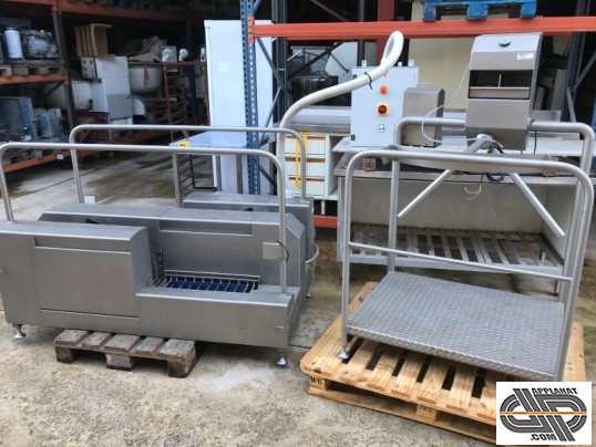  lave bottes passage continu + stand désinfection des mains à tourniquet d'occasion