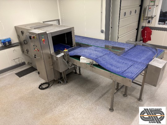 Tapis convoyeur industriel avec cabine tunnel de desinfection