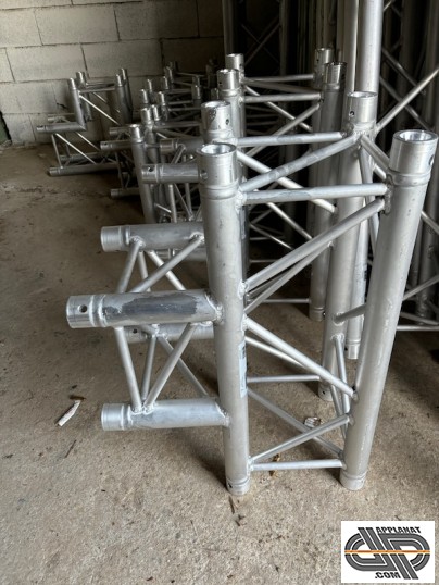 structure de scène angle en forme de T 