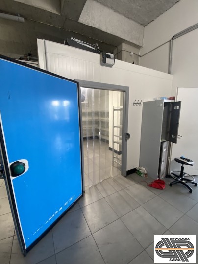 Chambre froide 20m3 9m2 positive d'occasion