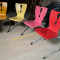 Lot de chaises de collectivité | coques bois colorées  ( 25 pièces et + )